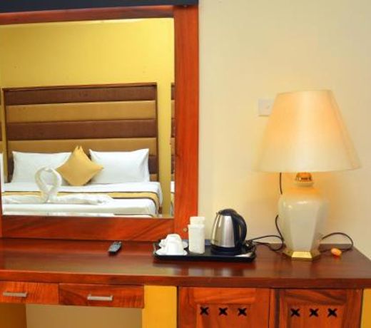 Beach Corridor Hotel & Spa