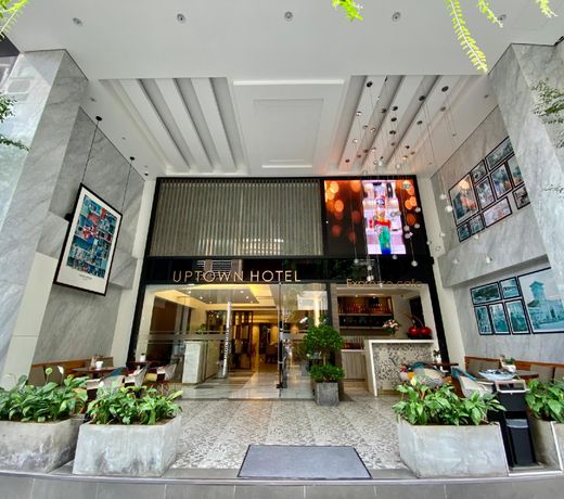 UpTown Hotel