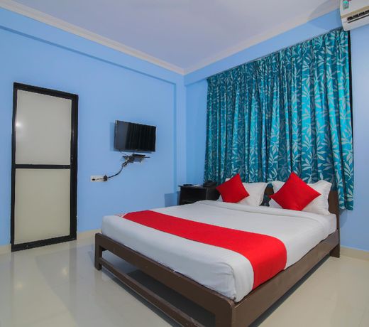 OYO 19621 Calangute Beach Holiday Inn