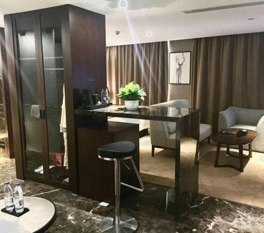 BBHOL Elegant Hotel