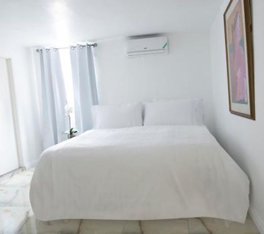 Pulse Rooms at Trafalgar