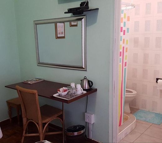 MS Self-Catering