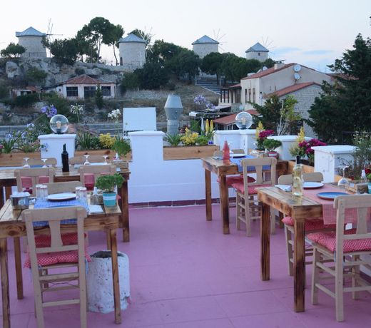 Woodstock Alaçatı