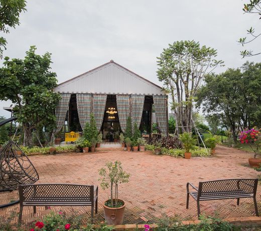 Thanburi Resort
