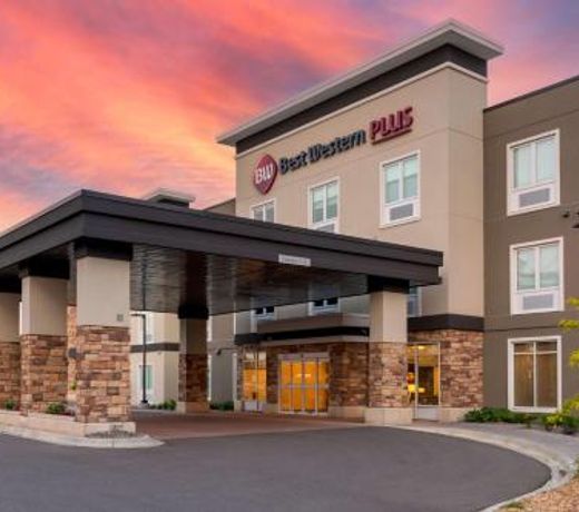 Best Western Plus Isanti