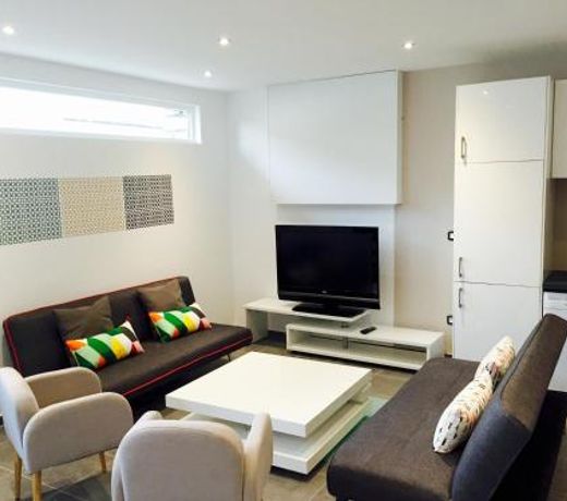 Flat on 2 floors near stade de france
