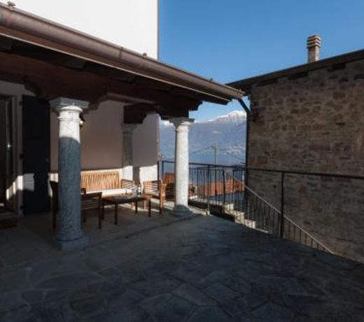 Casa Pina