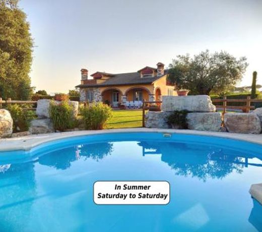 Tuscan Villa exclusive use of private pool A/C Wifi Villa Briciola