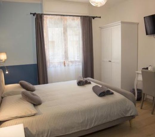 Shardan Guest House