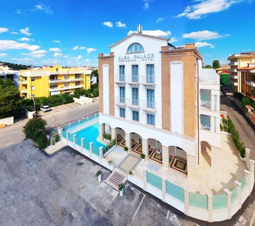 Residence Hotel Alba Palace