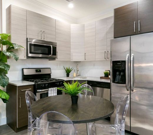 Stayloom's Charming Designer Space | near A/C/J