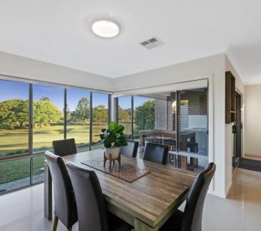 Fairway Village @ Windaroo Lakes Golf Club