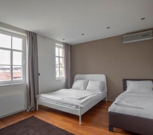 LUXURY CENTRAL DUPLEX WITH TERRACE