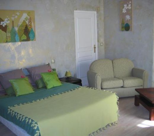 CHAMPAGNE ET CHAMBRES D'HOTES PIERRE TRICHET