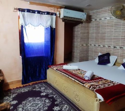 Hotel Nomadic