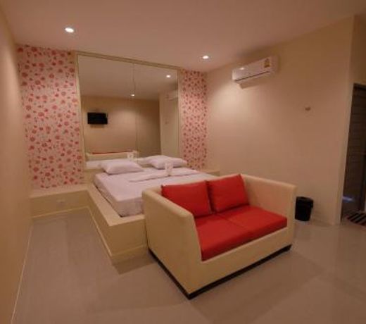 Checkinn Resort Kanchanaburi