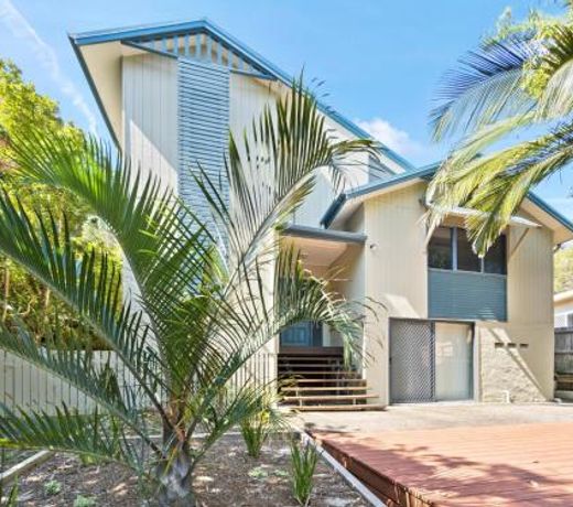 Flipper Beach House
