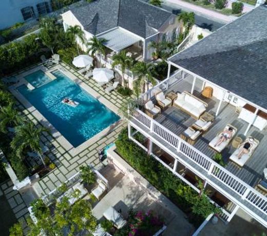 Eleven Bahama House