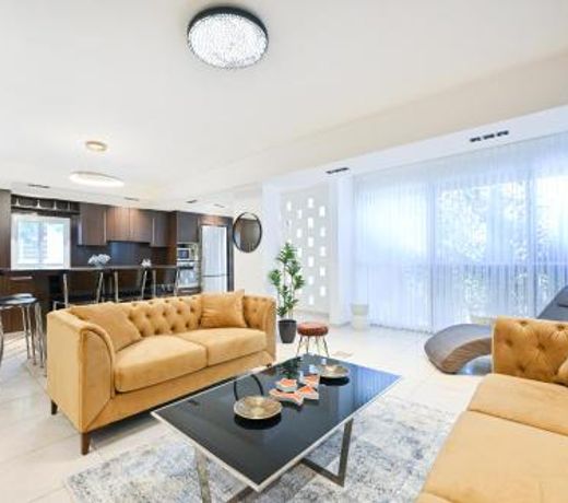 Pretty 2BR in Ben Gurion Blvd by HolyGuest