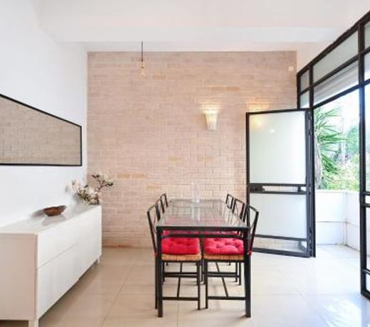 Nice 2BR near Gordon Beach by HolyGuest