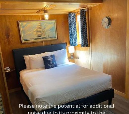 Anchor Inn Resort