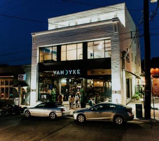 Vandyke Bed & Beverage