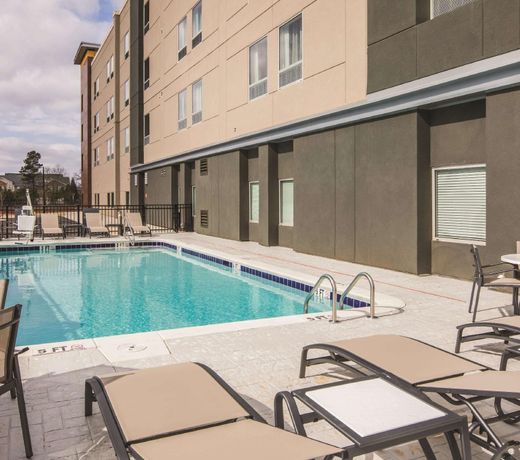 La Quinta Inn & Suites by Wyndham McDonough