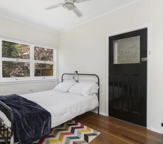 Whitecaps, 26 East Street