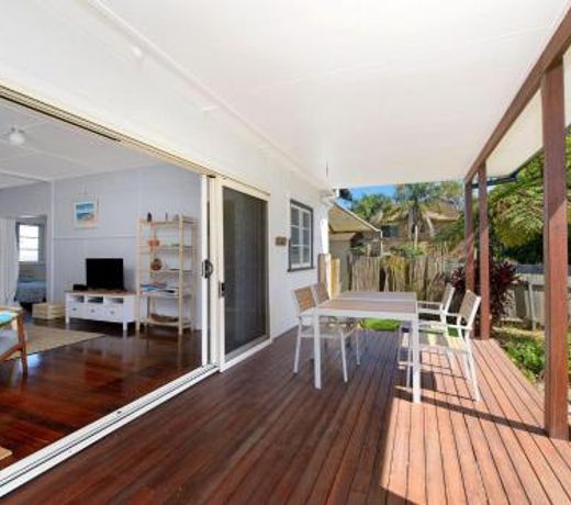 Herb's Hideaway, 11 Belmore Street