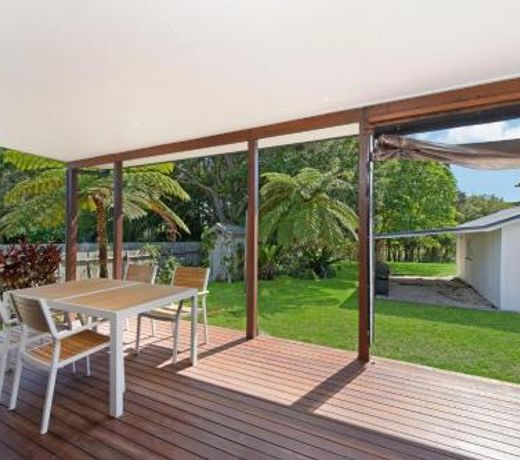 Herb's Hideaway, 11 Belmore Street