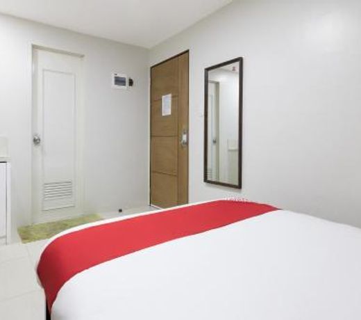 OYO 152 Sangco Condotel