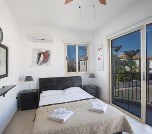 Imagine Your Family Renting a Luxury Holiday Villa Close to Paralimniâs Main Attractions, Paralimni Villa 1288