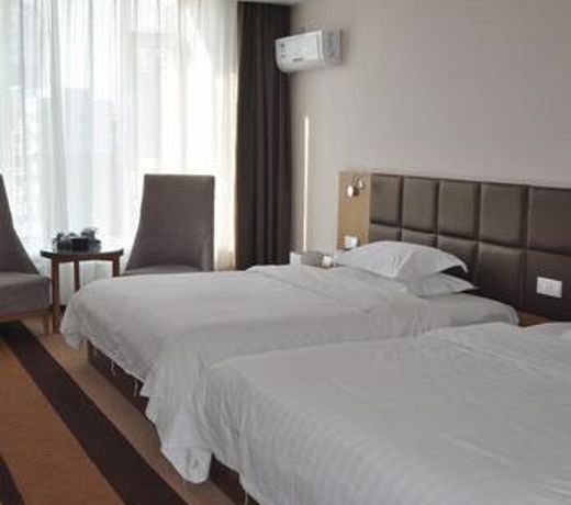 Royal View Business Hotel