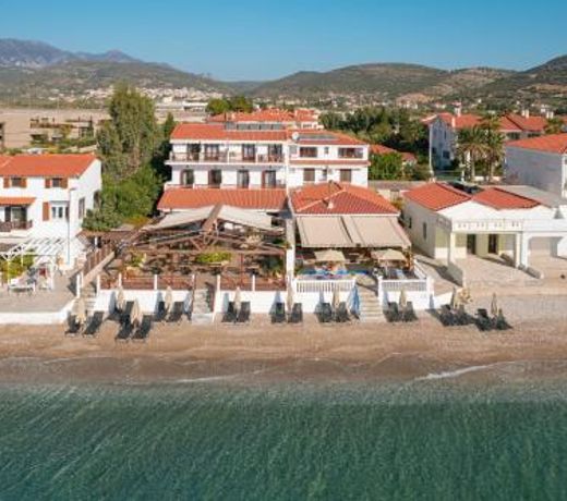 Potokaki Beachfront Hotel