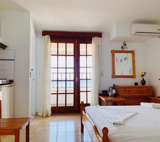 Potokaki Beachfront Hotel