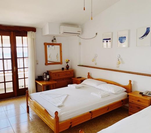 Potokaki Beachfront Hotel