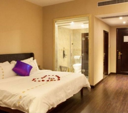 Qiaodu Hotel (Jiangmen Light Rail Station)