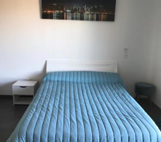 charmant studio dans residence neuve et calme