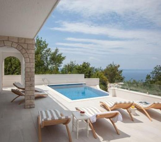 Villa Vintage & Modern a luxury villa in Tucepi