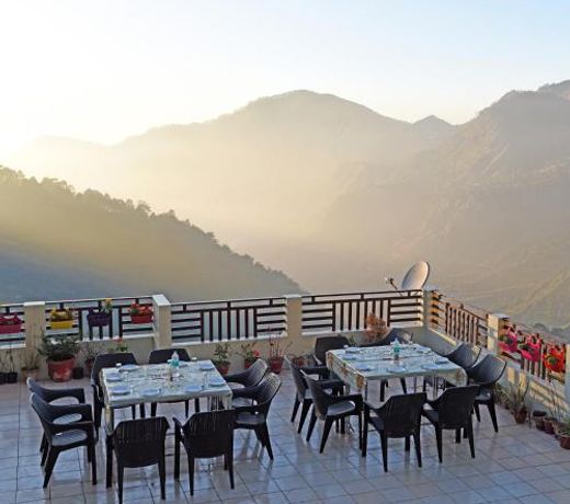 Green Roof Hotel