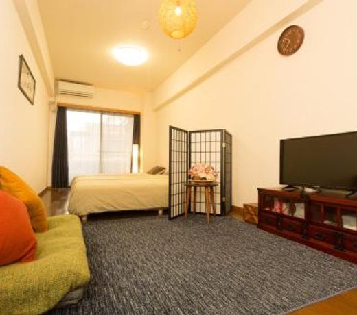 Tipy records room