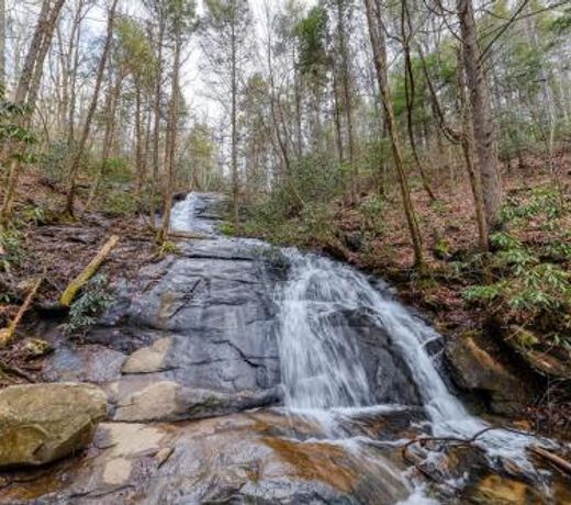 Wildwood River Retreat