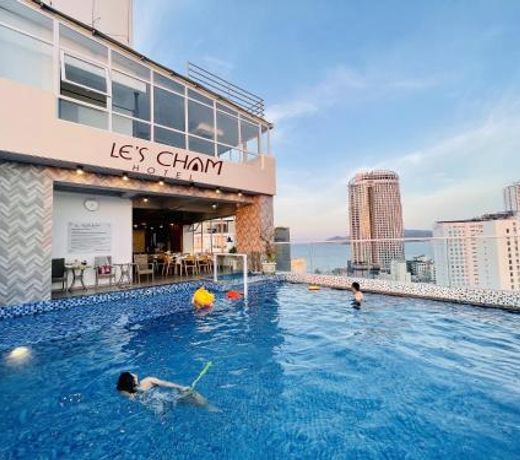 Le's Cham Hotel