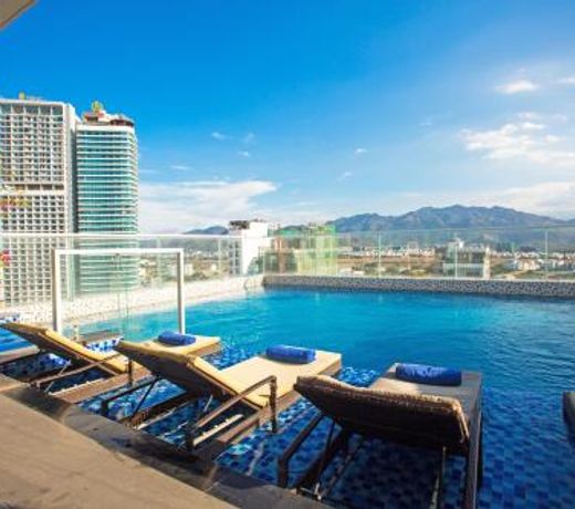 Le's Cham Hotel