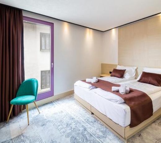 Hotel Boss