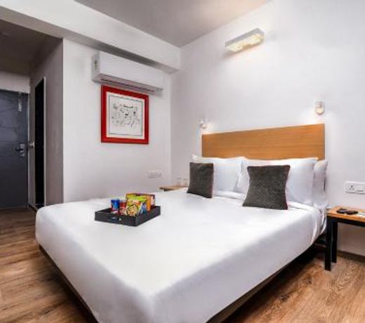 OYO Townhouse 051 Lal Kothi
