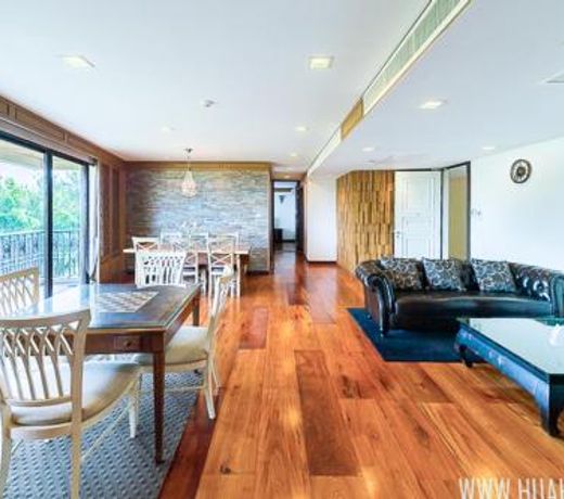 Marrakesh Huahin 4bedrooms suite with Jacuzzi 208