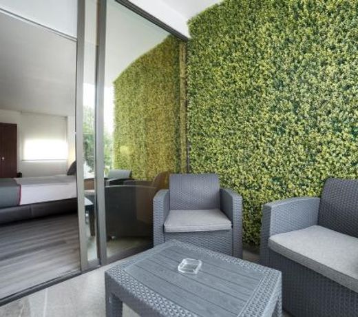 Suites Arboleda 215