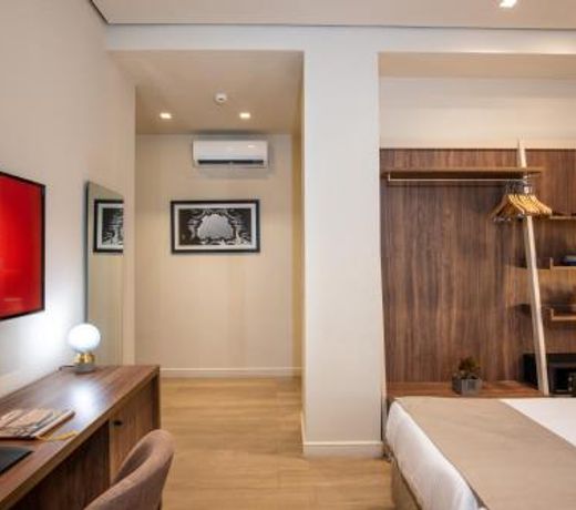 Metropole Urban Hotel