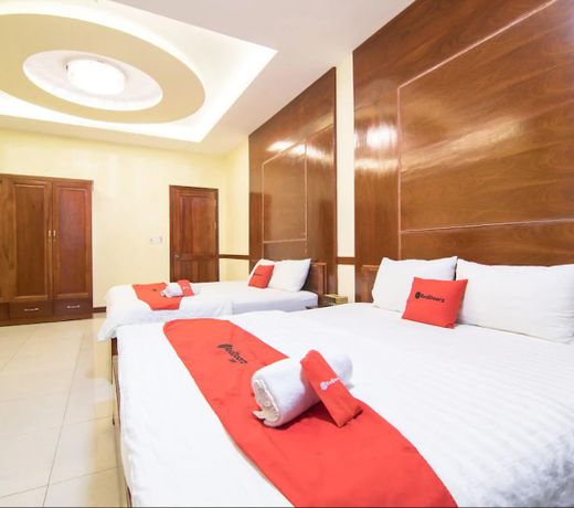 RedDoorz Plus near Mien Dong Bus Station